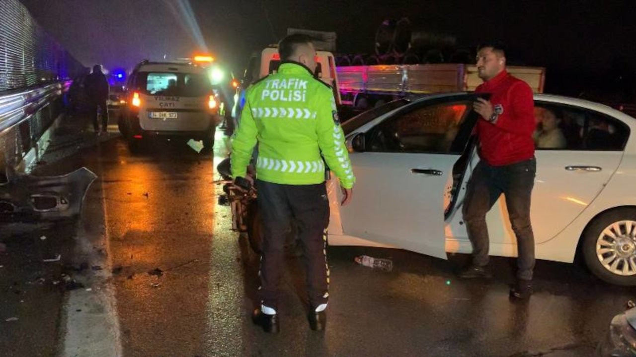 Anadolu Otoyolu'nda 10 araç zincirleme kaza yaptı