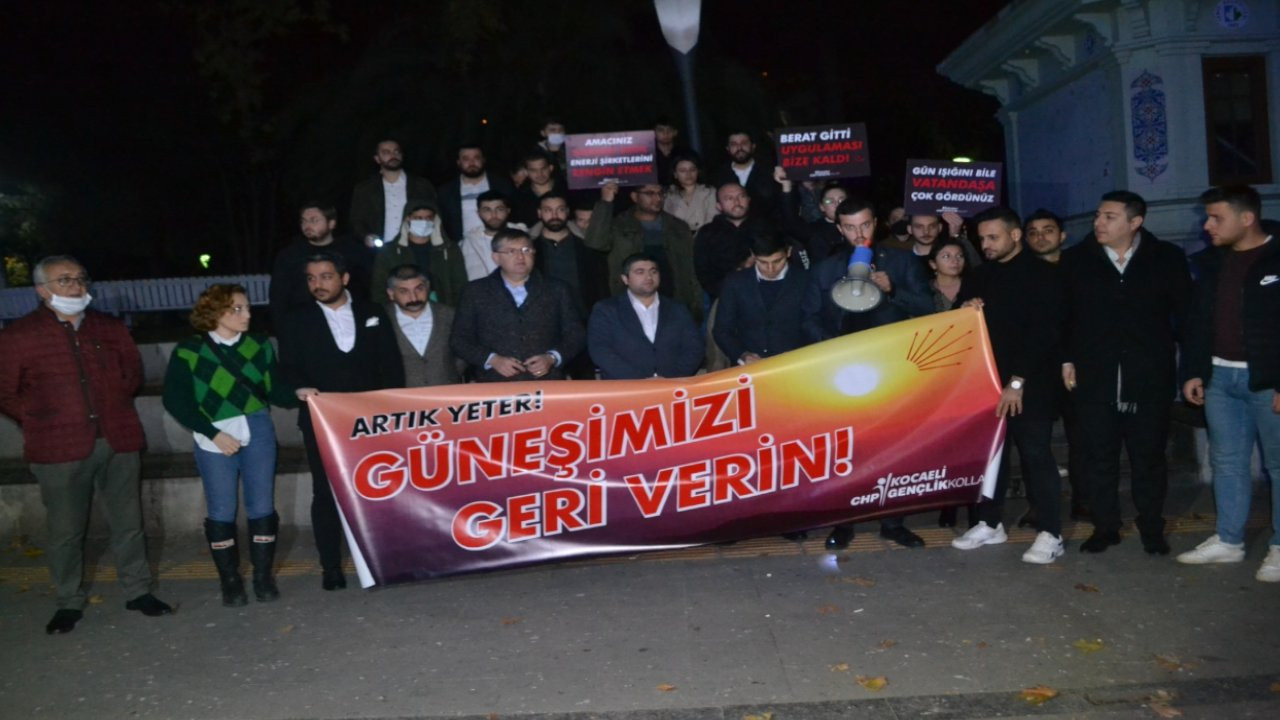 CHP sabit saat uygulamasını Kocaeli’de protesto etti
