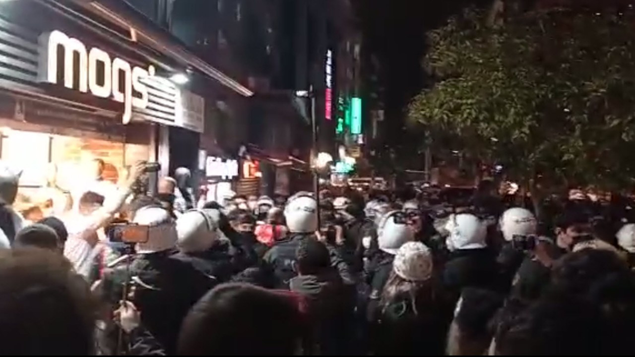 İstanbul'da 'Geçinemiyoruz' eylemlerine saldırı: Çok sayıda gözaltı var