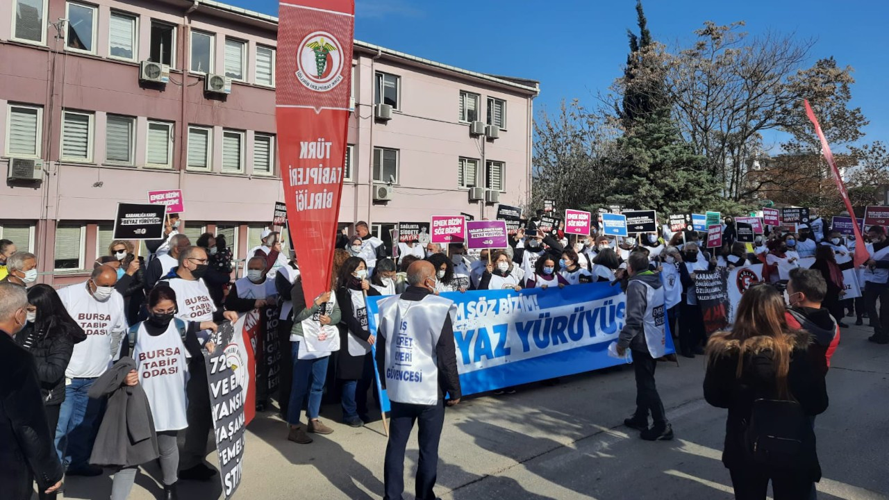Beyaz Yürüyüş Bursa'da: Hekim maaşları yoksulluk sınırı altında