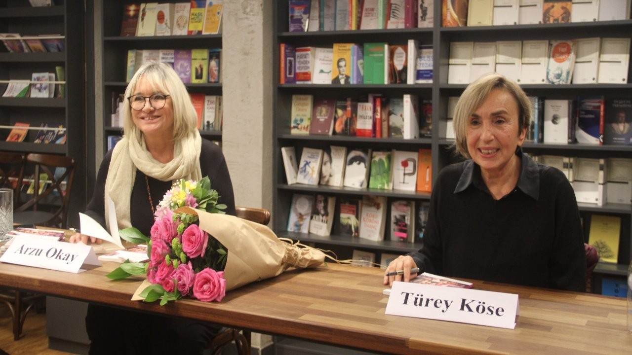 'Keşkesiz Bir Kadın' kitabının ilk imza günü İzmir'de yapıldı