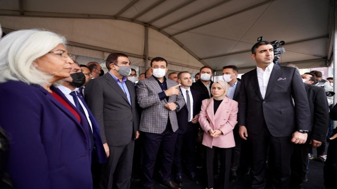 İmamoğlu, AK Partili Bağcılar Belediye Başkanı'nı örnek gösterdi