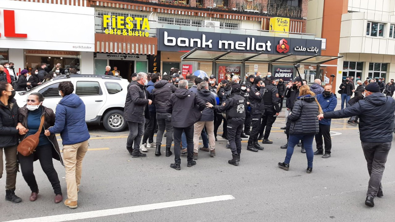 Ankara’da ‘Geçinemiyoruz’ eylemine polis saldırısı: Gözaltılar var