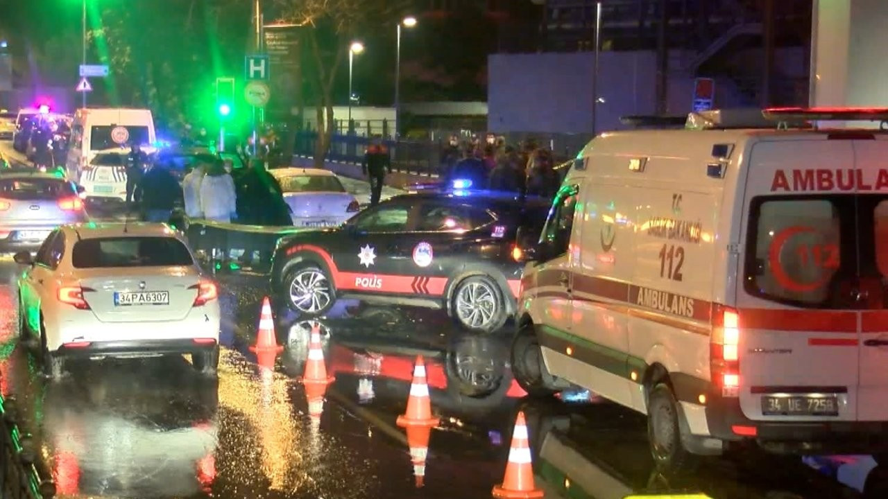 Kadıköy'de bir kişiyi öldüren polis görevden uzaklaştırıldı