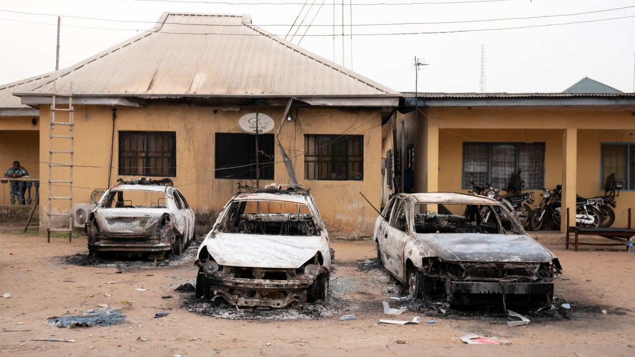 Nijerya'daki cezaevi saldırısında 252 kişinin firar ettiği açıklandı