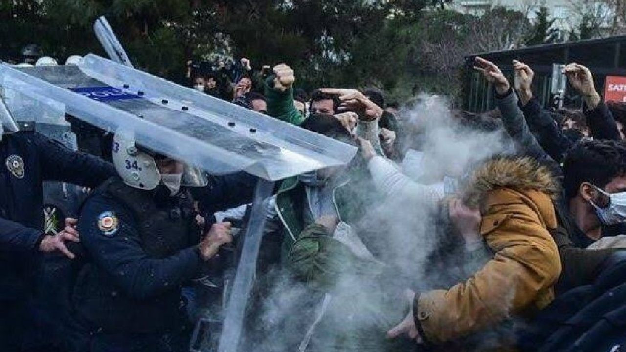 Boğaziçi protestosu: 17 öğrencinin daha adli kontrolü kaldırıldı