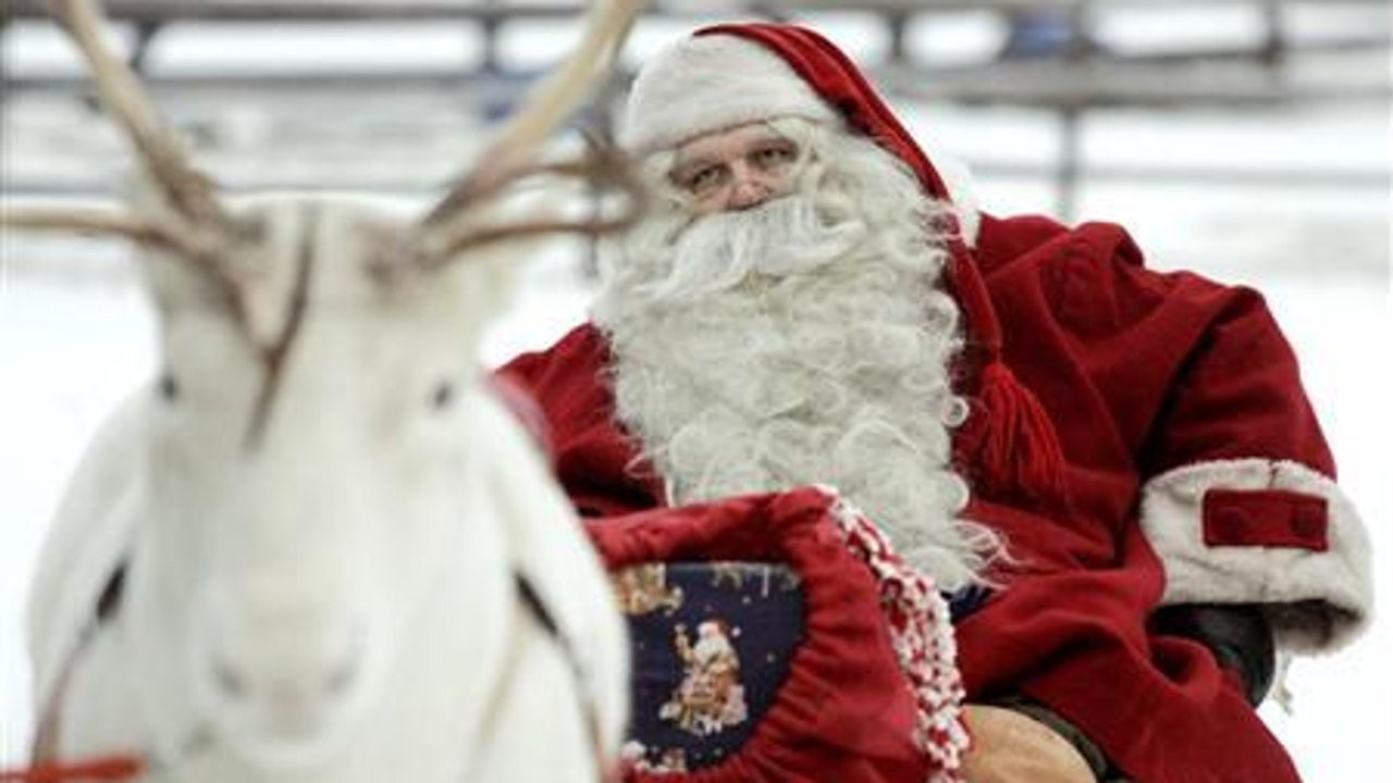 'Antalyalı Noel Baba'nın kemiği Amsterdam'a defnedildi