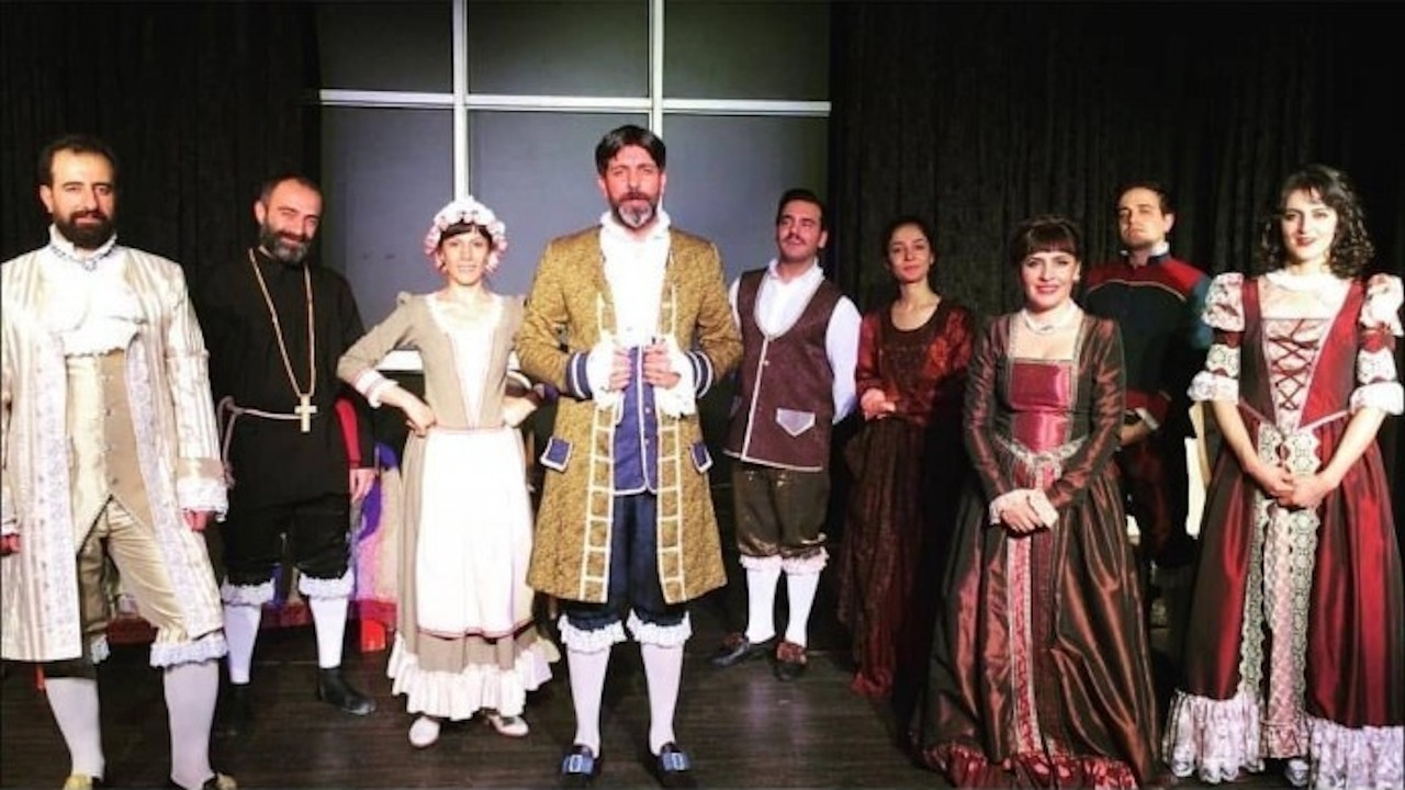 Mardin Valiliği Kürtçe tiyatro oyununu engelledi