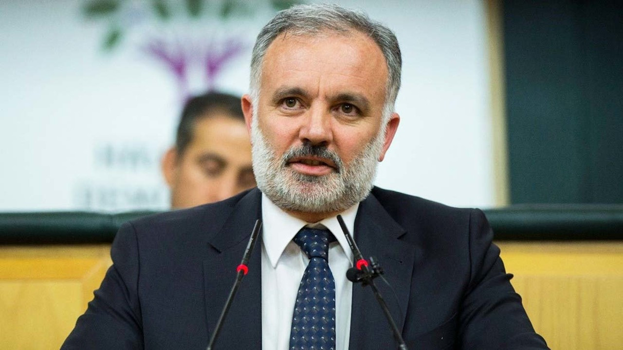 Ayhan Bilgen, HDP'den istifa etti: Yolcu yolunda gerek
