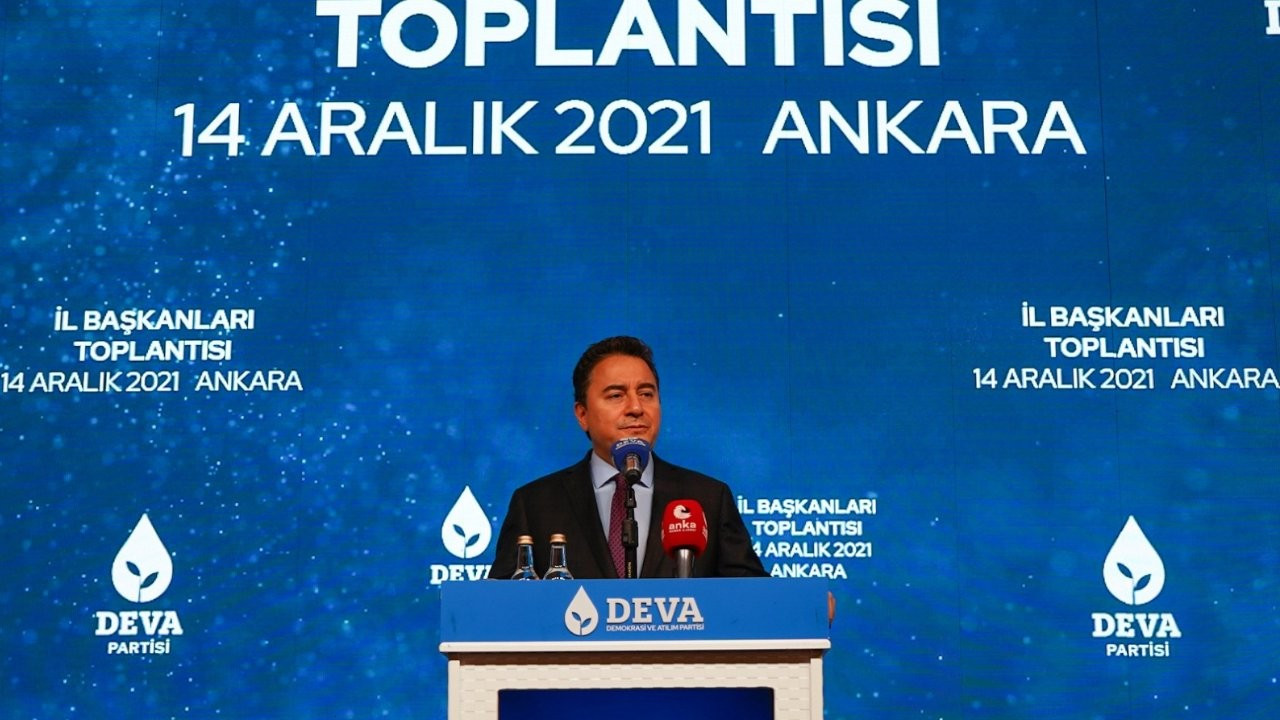 Babacan: ‘Türkiye, komşu ülkelerin ‘her şey 1 lira’ mağazasına döndü’