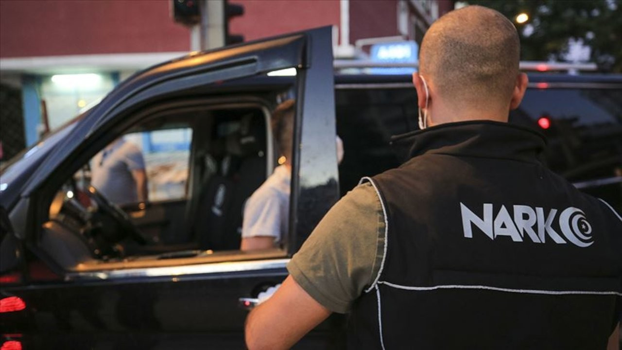 İzmir'de uyuşturucu operasyonu: 30 gözaltı kararı