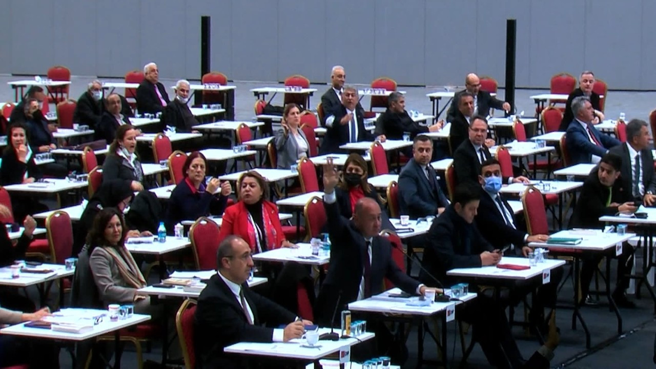 İBB Meclisi'nde Türkan Saylan tartışması: İsmi bir yerlerde yaşatılmayacaktır