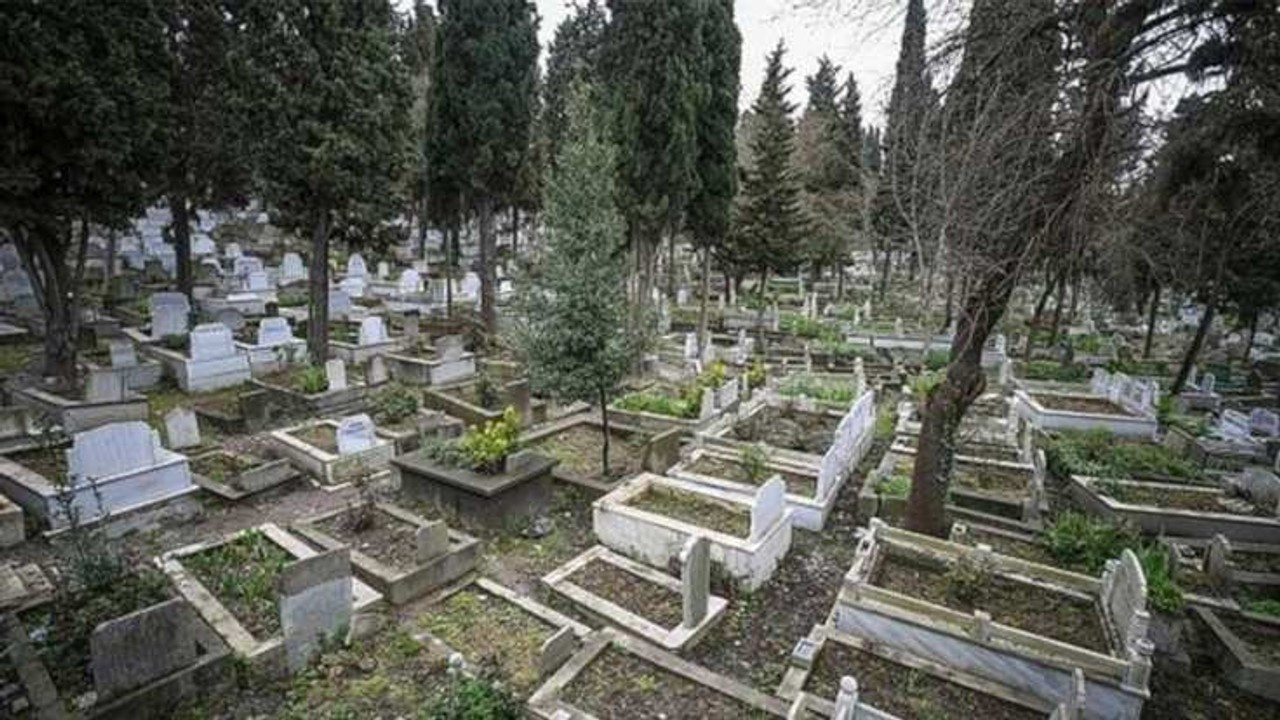İstanbul'da mezar yerlerine zam yapıldı: En pahalı mezar yeri 41 bin lira