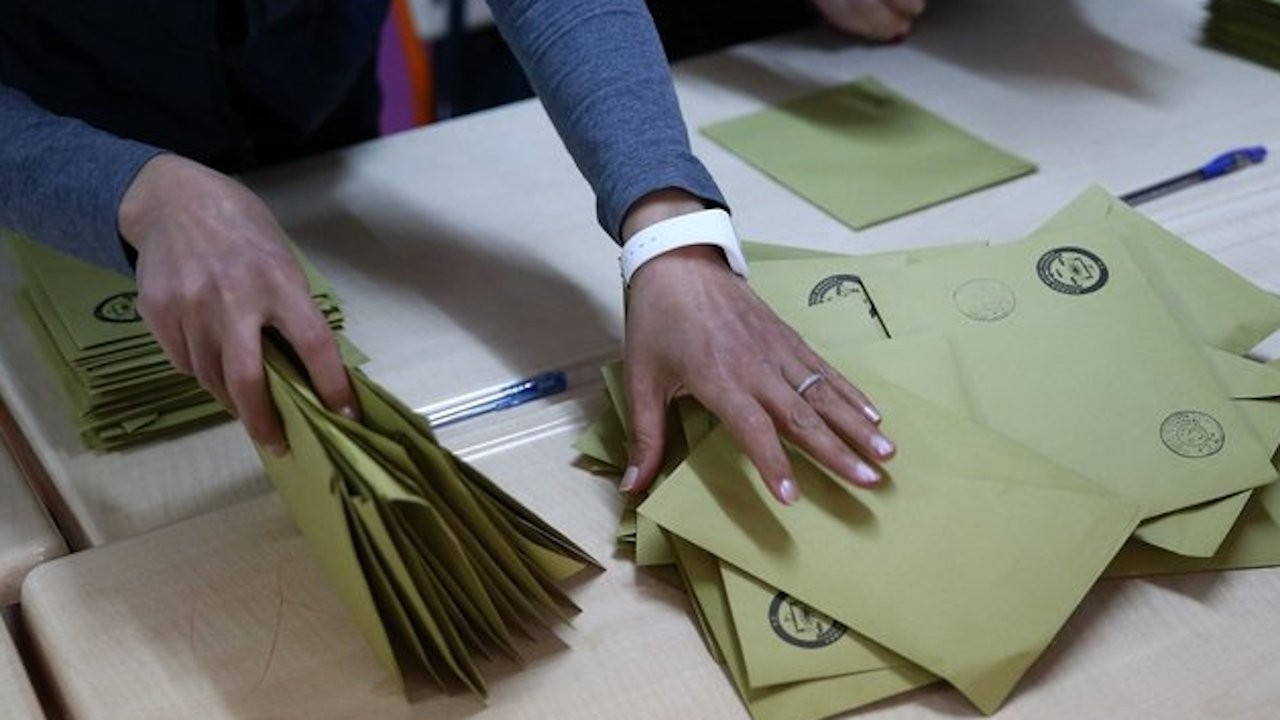 ORC araştırması: AK Parti oyları 2021'de eridi