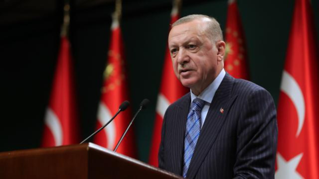 Erdoğan'dan sürpriz toplantı: Etiket değiştirenlerin takipçisiyiz