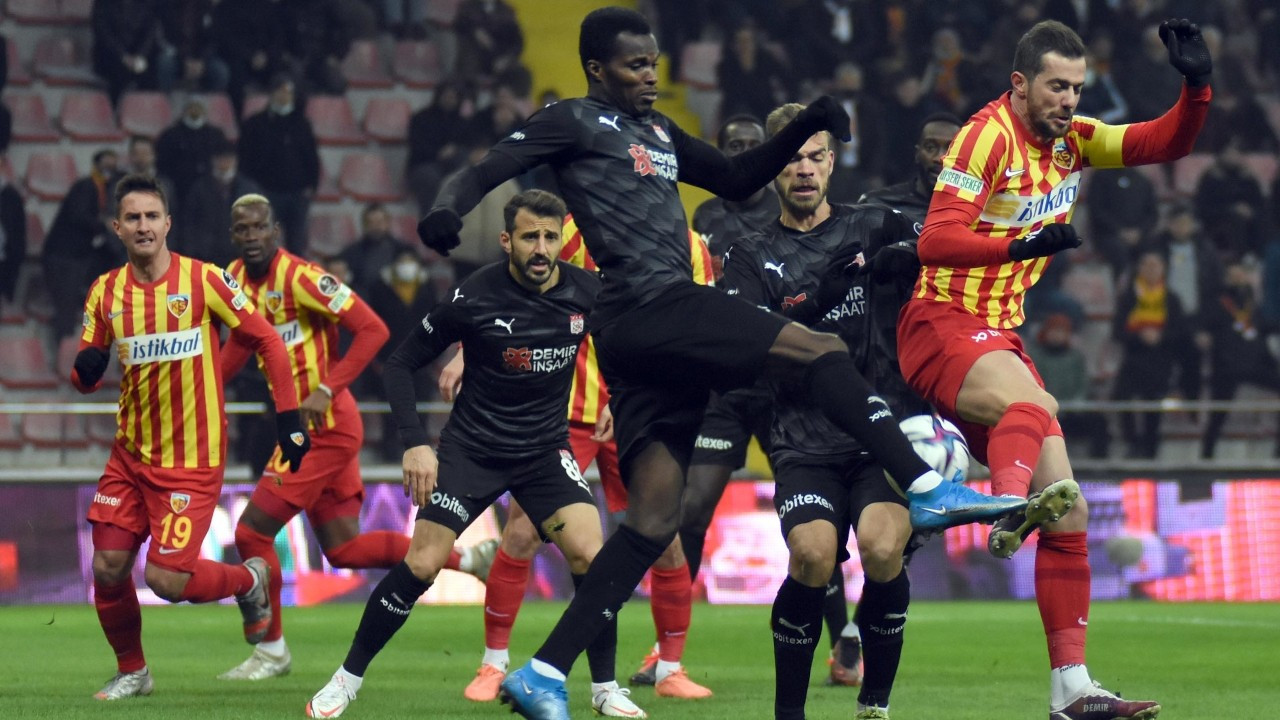 Kayserispor sahasında Sivasspor'u farklı yendi: 3-0
