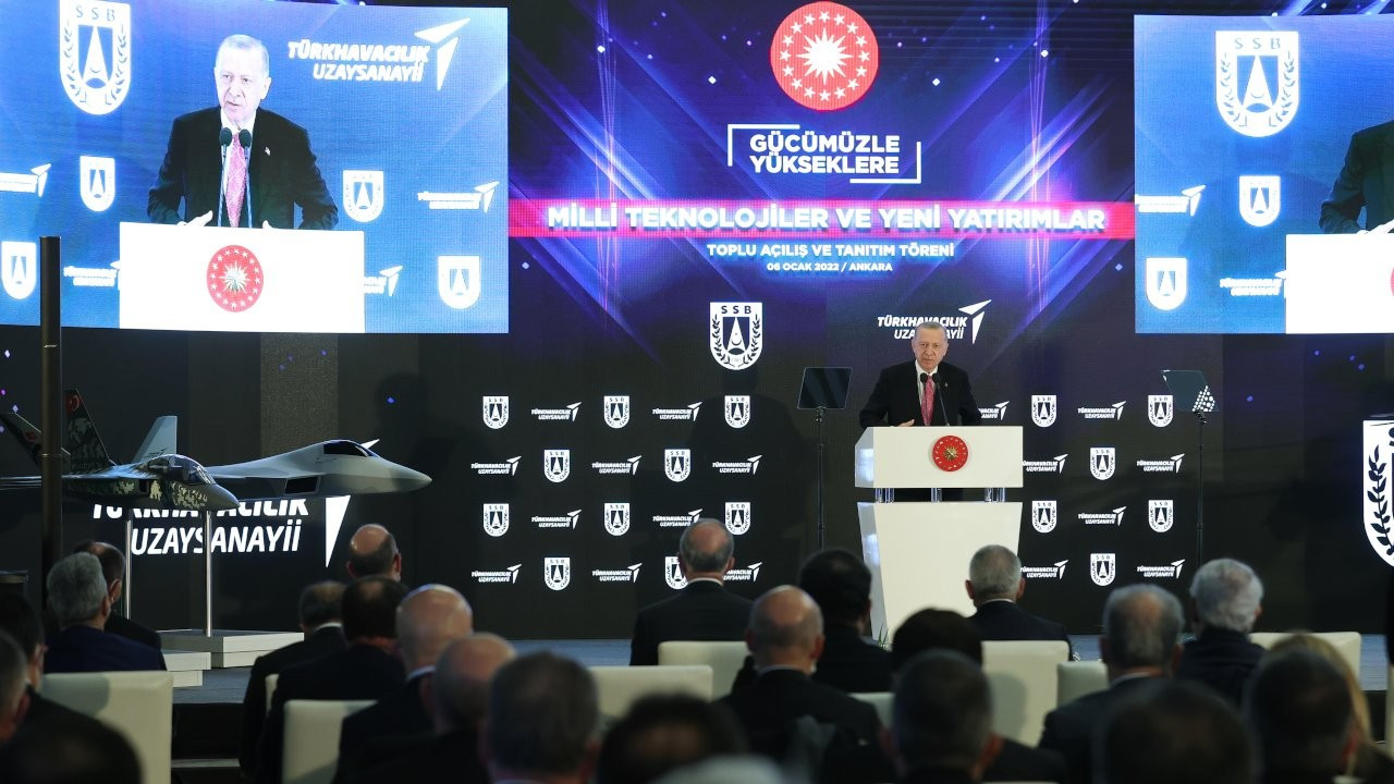 Erdoğan: Milli muharip uçağımızın ilk uçuşu 2025'te gerçekleştirilecek