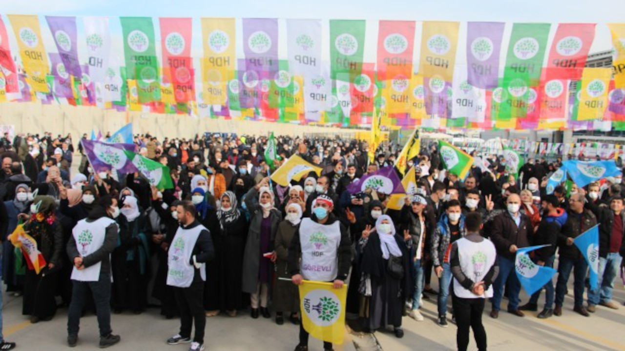Pervin Buldan: AKP ve MHP'ye mecbur değilsiniz