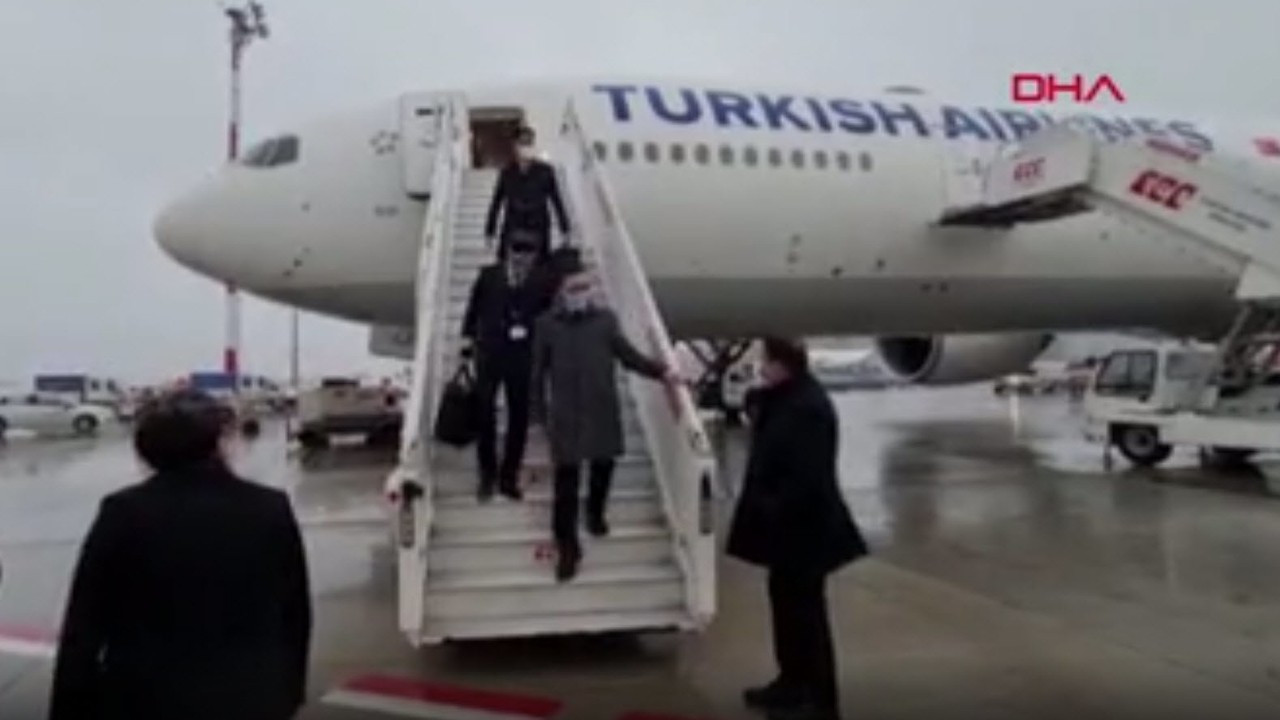 Kazakistan'dan havalanan THY'nin tahliye uçağı İstanbul'a indi