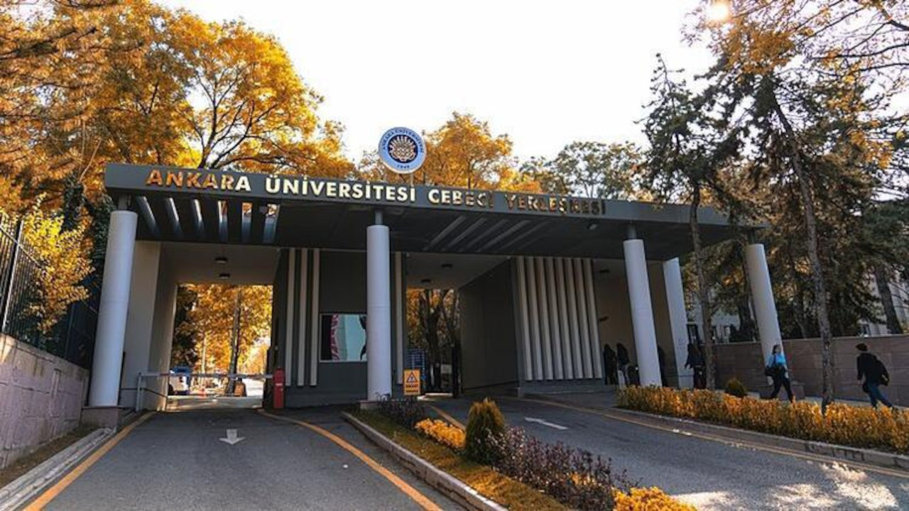 Ankara Üniversitesi, Prof. Metin Kazancı'nın derslerini iptal etti