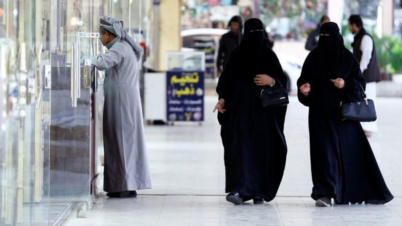 Suudi Arabistan'da 30 kadın için açılan ilana 28 bin kadın başvurdu