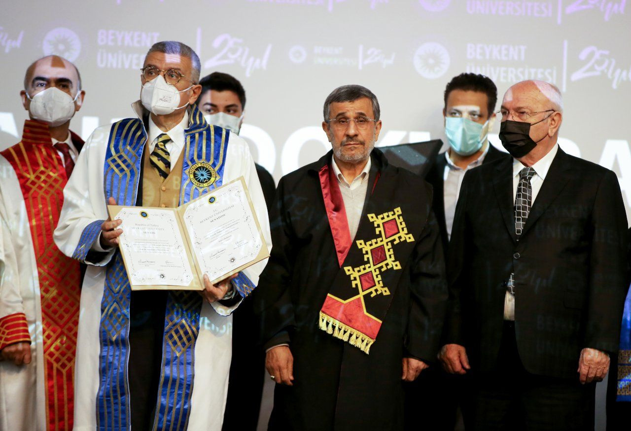 Beykent Üniversitesi, eski İran Cumhurbaşkanı Ahmedinejad'a fahri doktora verdi - Sayfa 4