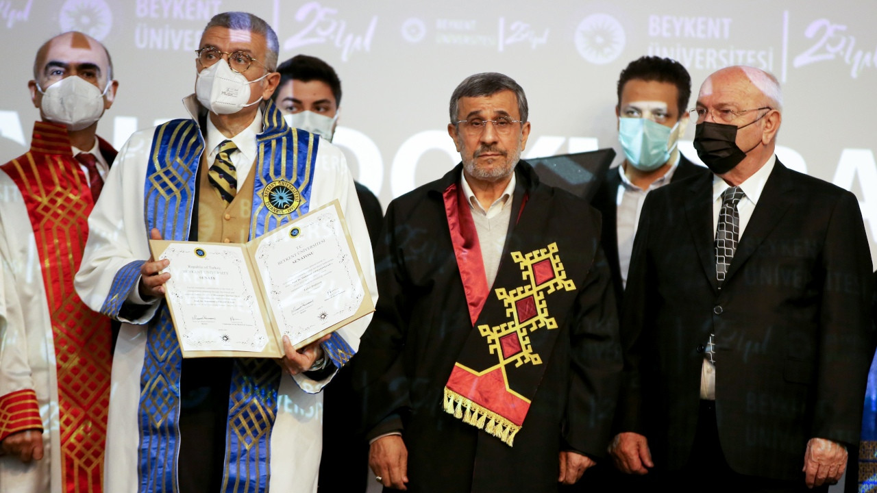 Beykent Üniversitesi'nden Ahmedinejad'a fahri doktora