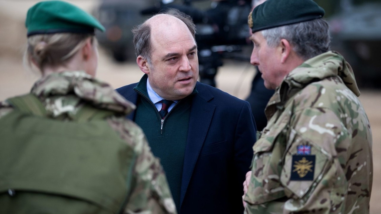 İngiltere Savunma Bakanı: Ukrayna Başbakanı olduğunu iddia eden bir sahtekar beni aradı