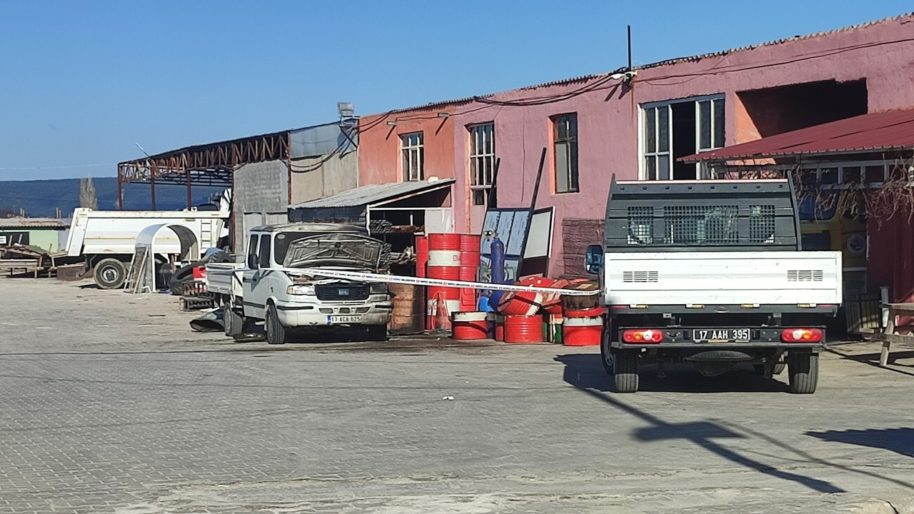 Kepez Belediyesi şantiyesinde işçi ölümü