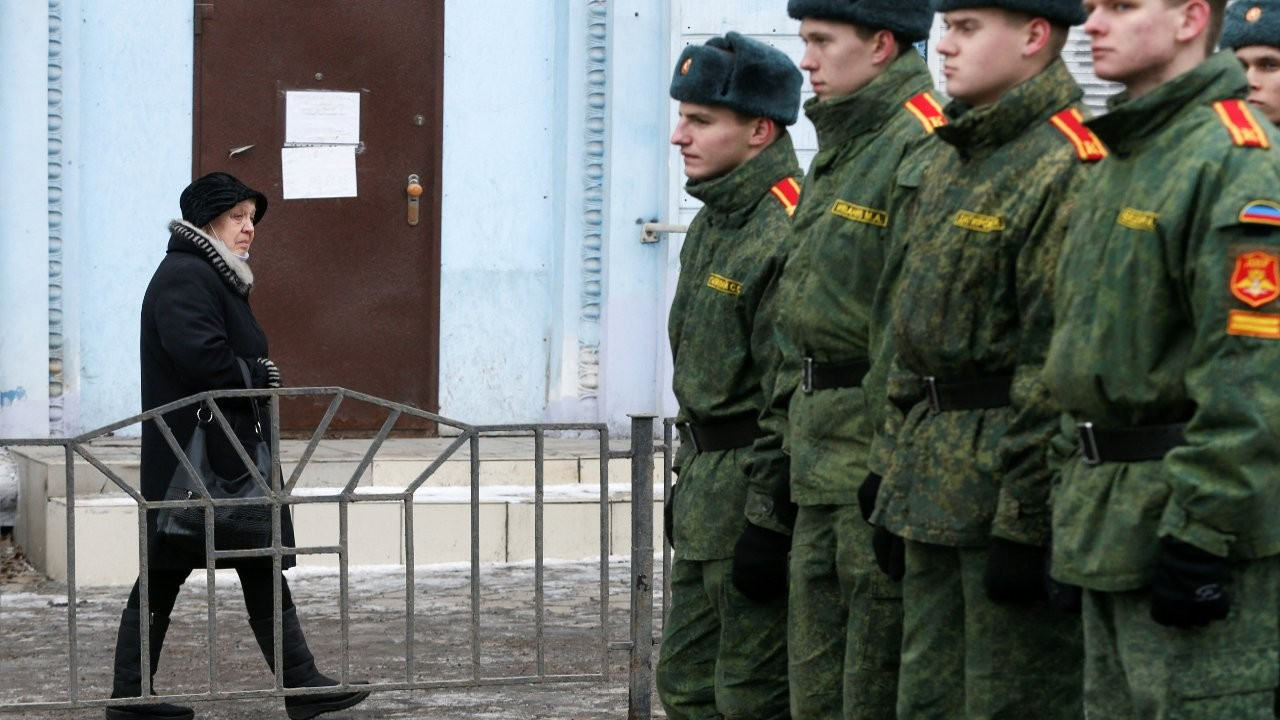 İngiliz istihbaratının 'Putin Kiev'de darbeye hazırlanıyor' iddiası tartışma yarattı