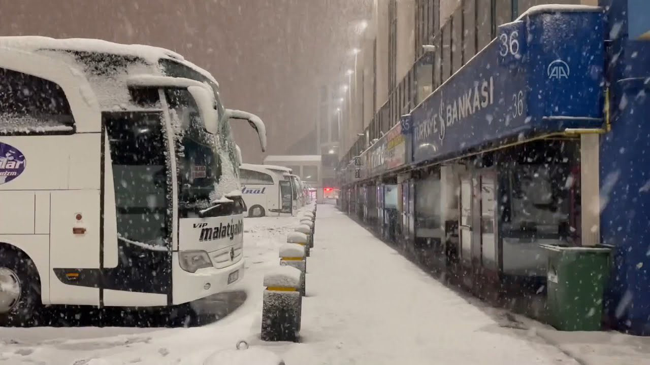 İstanbul'da şehirlerarası otobüsler yarın sabaha kadar durduruldu