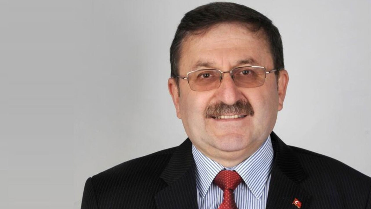 Çorum'da AK Partili meclis üyesi istifa etti