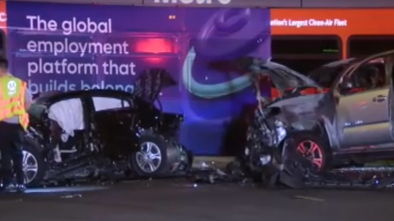 Las Vegas'ta kırmızı ışıkta geçen otomobil 5 araca çarptı: 9 ölü