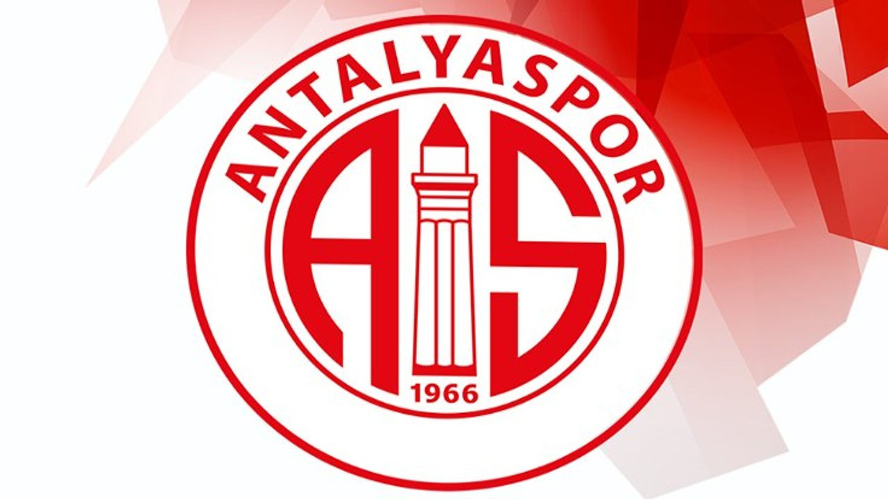 İstanbul'a gelemeyen Antalyaspor'un maçı ertelendi