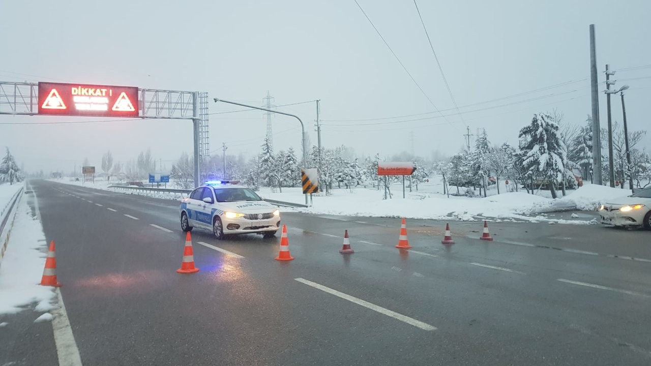 Konya-Antalya kara yolu ulaşıma kapatıldı