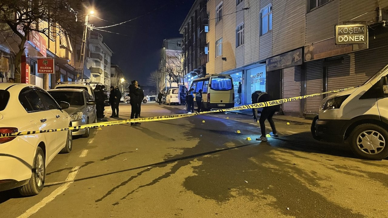 İstanbul'da silahlı saldırı: 1 kişi öldü, 4 kişi yaralandı