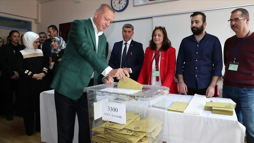 Son seçim anketi başa baş: AK Parti Yüzde 32.9, CHP Yüzde 31.8 - Sayfa 3