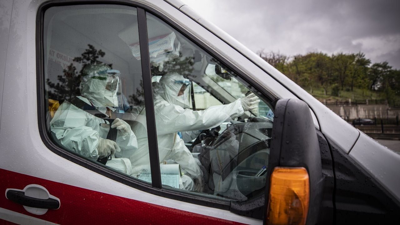 5 bin 258 ambulans 2 aydır kaskosuz: Şoförlere dikkatli olun uyarısı yapıldı