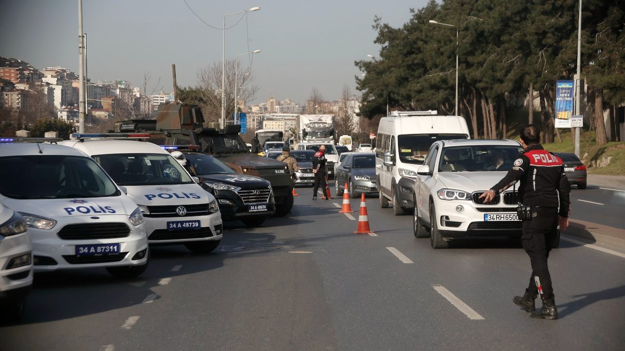 Kağıthane'de polis denetimi: 1 kişi gözaltına alındı