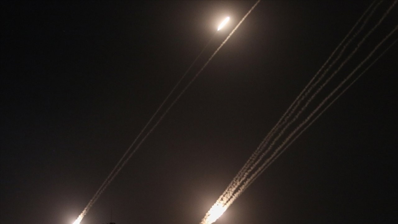 İsrail, Şam'ın güneyini füzelerle hedef aldı