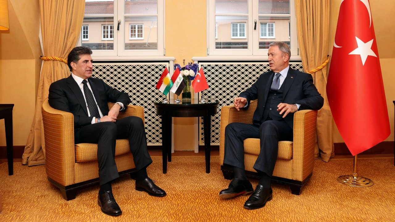 Hulusi Akar, IKBY Başkanı Barzani'yle görüştü