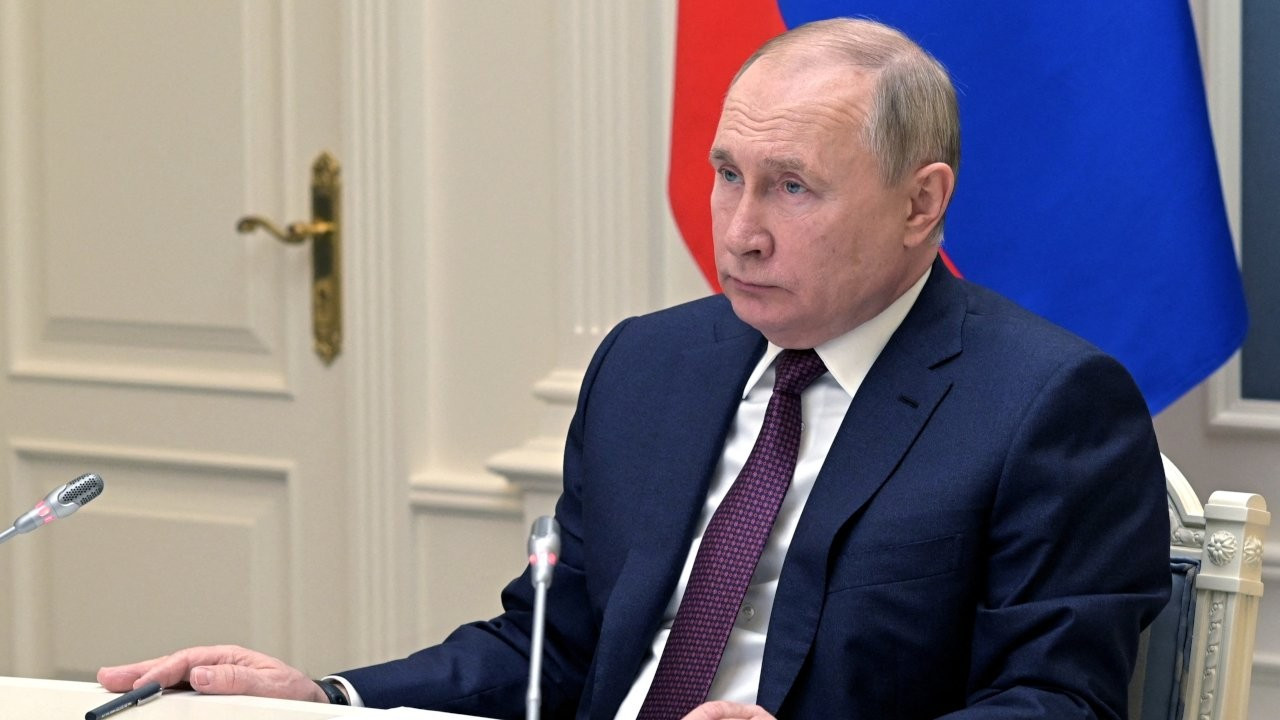 Rusya'da Putin'in denetiminde nükleer güçler tatbikatı başladı