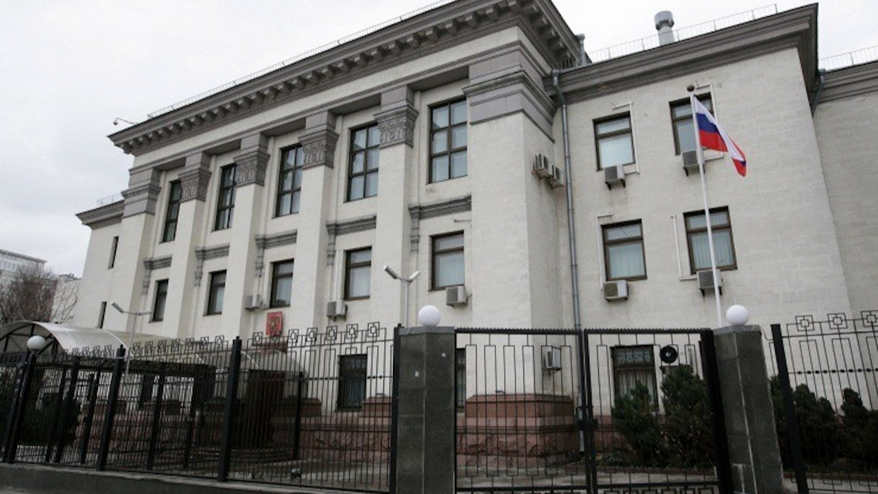 Rusya, Ukrayna'daki diplomatik personelini tahliye edecek