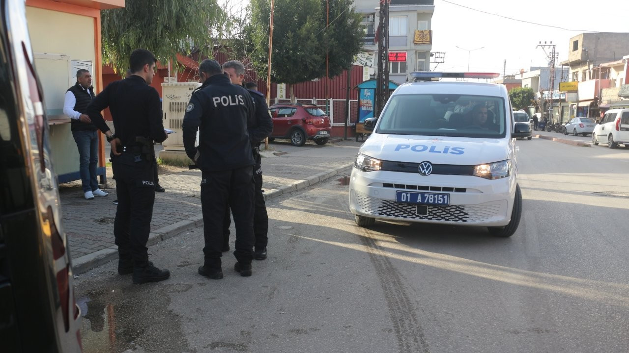 Adana'da silahlı saldırı: 2 kişi yaralandı