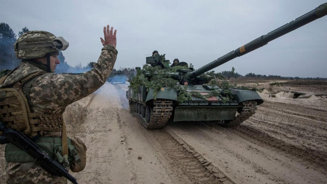 Rusya askerleri Ukrayna'da: Hangi noktalarda operasyon var, hangi silahlar kullanılıyor?