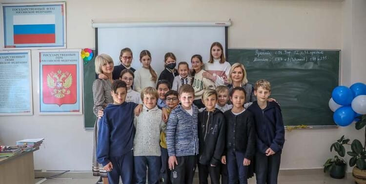 Rus ve Ukraynalı öğrenciler Antalya'da aynı sınıfta: Barış dili konuşuyoruz - Sayfa 1
