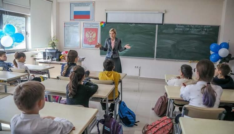 Rus ve Ukraynalı öğrenciler Antalya'da aynı sınıfta: Barış dili konuşuyoruz - Sayfa 3