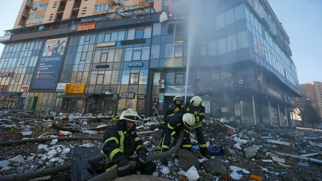 Kiev'den son görüntüler: Dış mahallelerde çatışmalar sürüyor