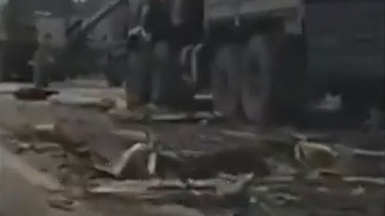 'Bayraktar SİHA'larıyla vurulan Rus konvoyunun' görüntüleri yayınlandı