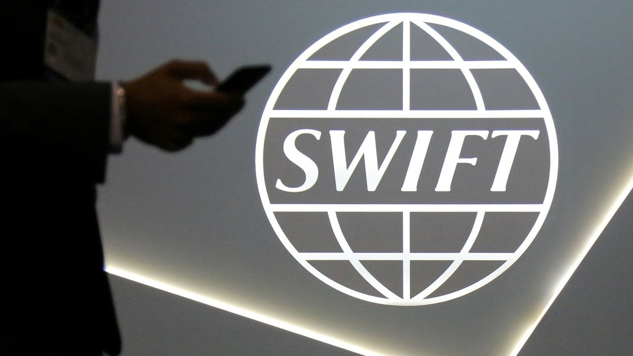 Bazı Rus bankalarının çıkarılacağı SWIFT ödeme sistemi nedir?